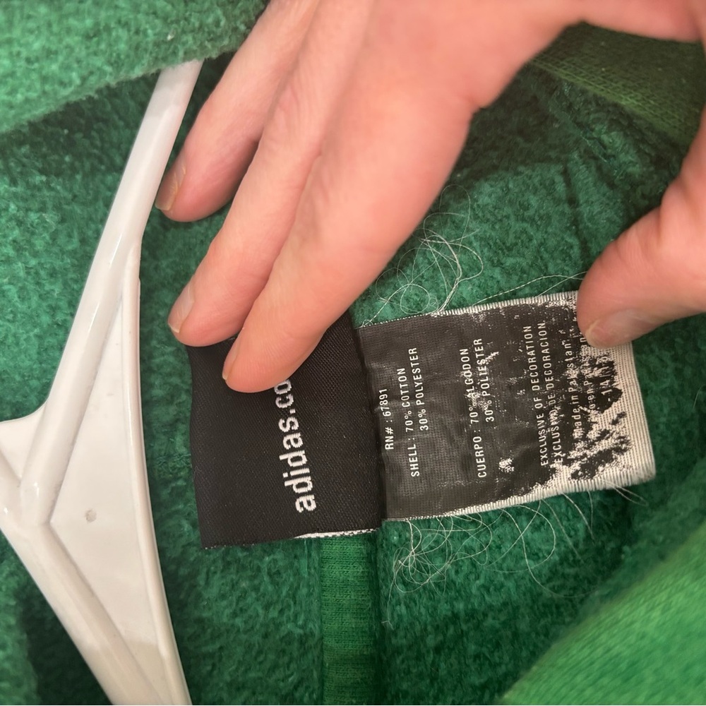 Vintage Adidas Youth Celtics Sweatshirt Hoodie (L 14-16) perfect for NBA finals! - Picture 5 of 5